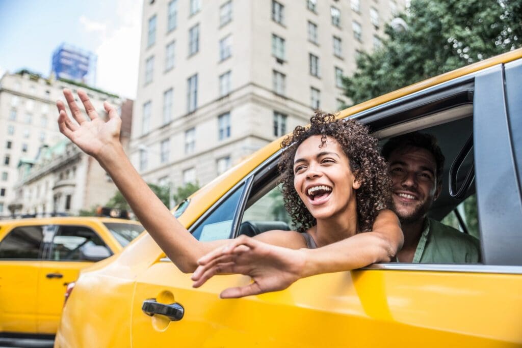couple on a taxi in manhattan 2 e1635074821809